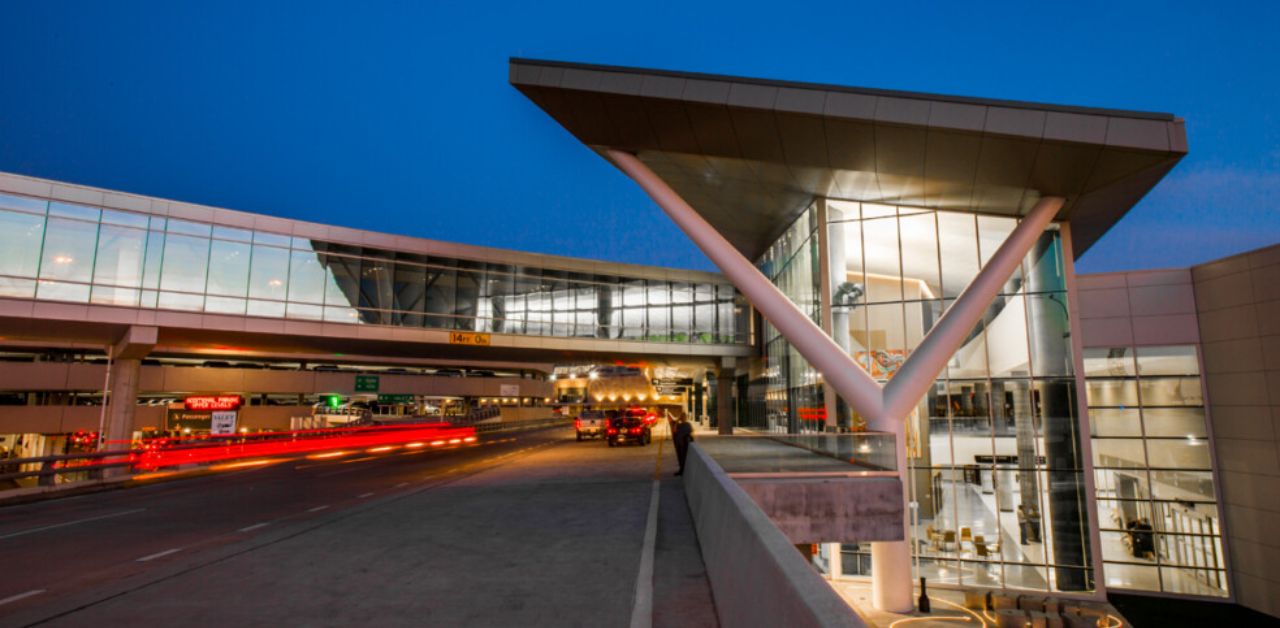 Finnair HOU Terminal