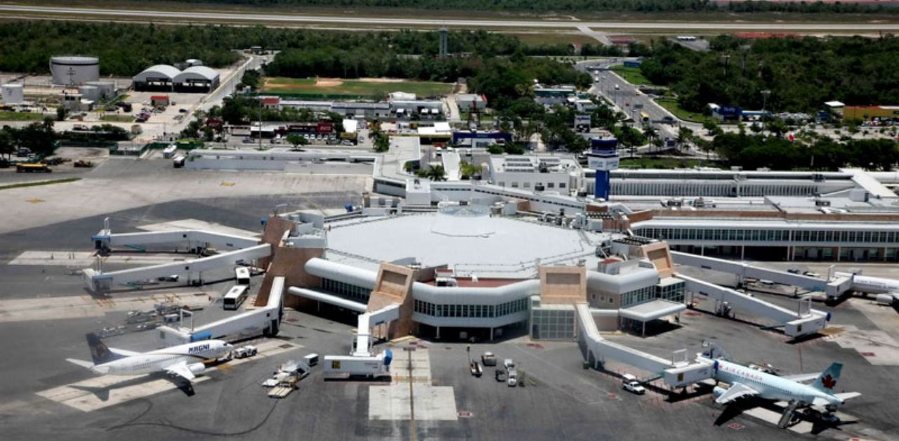 Icelandair CUN Terminal