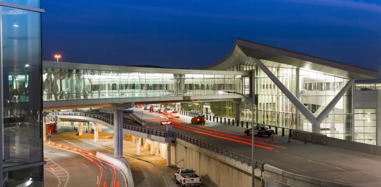 Qatar Airways HOU Terminal