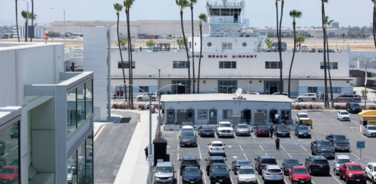 Delta Airlines LGB Terminal