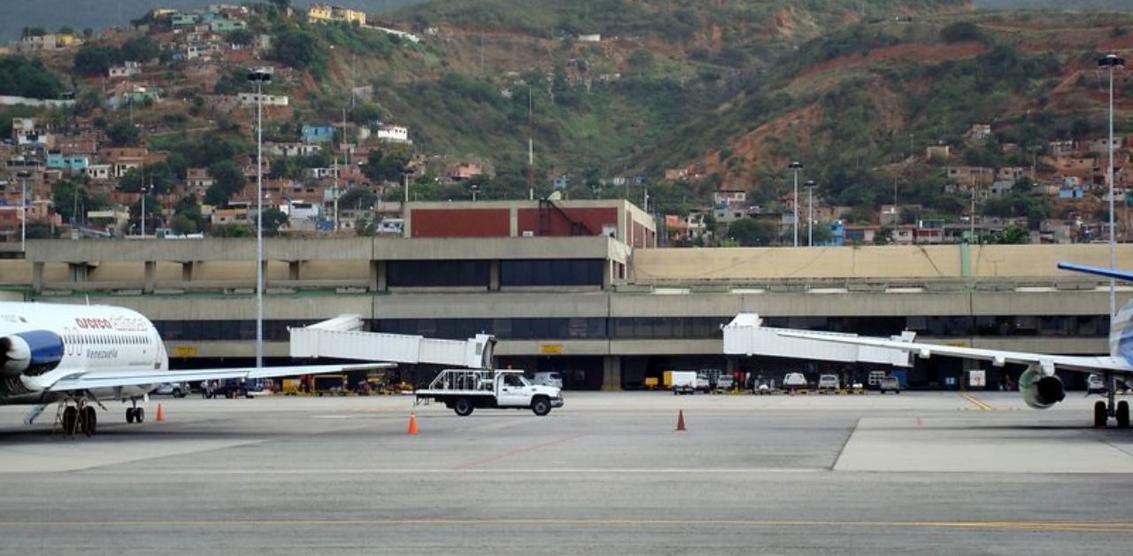 United Airlines CCS Terminal